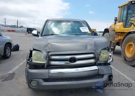 2004 Toyota Tundra Sr5 V8 z USA, uszkodzony, nr VIN 5TBET341X4S434486